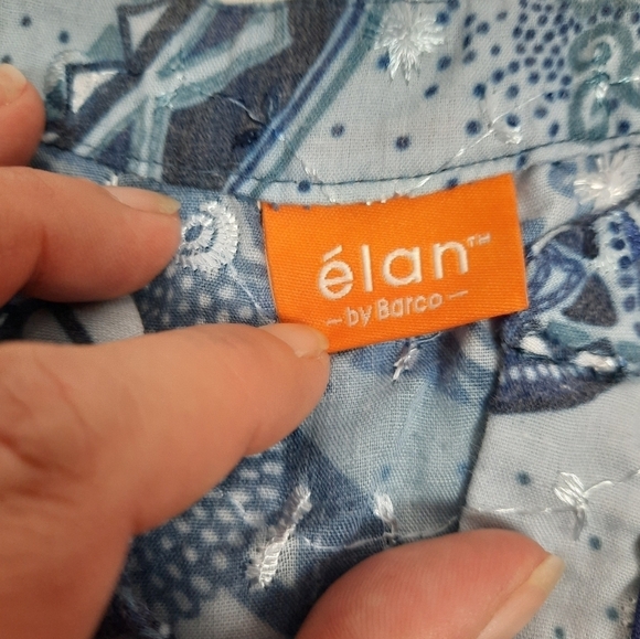 Elan‎ by Barco Anstract Medical Scrub Top Embroidered Eyelet Size XS Women's - Picture 6 of 8